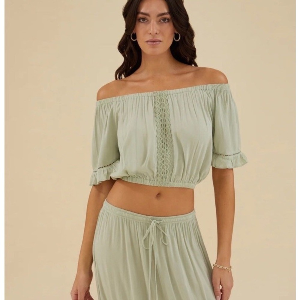 Rachel Parcell Off Shoulder Crop Wash Crepe Top Color Sage Green Size Large NWT‎
